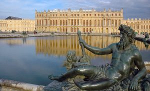 Menyelami Sejarah Megah: Eksplorasi Kastil dan Istana di Prancis